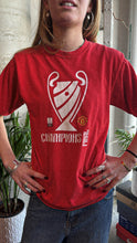 Load image into Gallery viewer, VITNAGE 2008 MAN UNITED CHAMPIONS T SHIRT - S