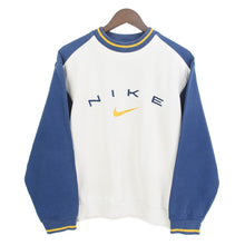 Load image into Gallery viewer, VINTAGE NIKE EMBROIDERED CREWNECK - WMNS S/M