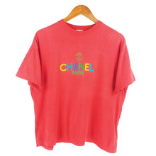 Load image into Gallery viewer, VINTAGE 90's BOOTL3G CHANEL T SHIRT - M