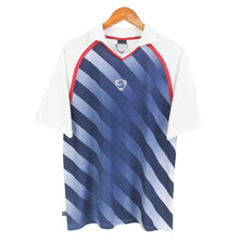 Load image into Gallery viewer, VINTAGE NIKE SOCCER ATHLETIC T SHIRT - M