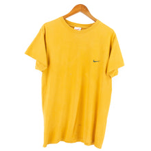 Load image into Gallery viewer, VINTAGE NIKE ESSENTIAL SWOOSH T SHIRT - M