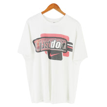 Load image into Gallery viewer, VINTAGE NIKE GRAPHIC T SHIRT - XL