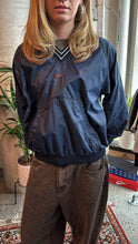 Load image into Gallery viewer, VINTAGE NIKE CENTRE SWOOSH PULLOVER - WMNS S/M