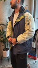 Load image into Gallery viewer, VINTAGE NIKE ACG PUFFY LINED JACKET - M/L
