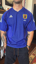 Load image into Gallery viewer, VINTAGE ADIDAS 2001 JAPAN NATIONAL HOME JERSEY - L