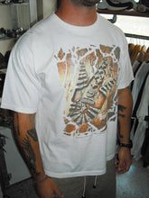 Load image into Gallery viewer, VINTAGE TIMBERLANDS FOOTPRINT GRAPHIC T SHIRT - L