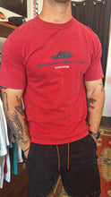 Load image into Gallery viewer, VINTAGE QUIKSILVER BEACH FRONT GRAPHIC T SHIRT - M