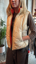 Load image into Gallery viewer, VINTAGE NIKE REVERSIBLE PUFFER VEST - WMNS S