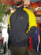 Load image into Gallery viewer, VINTAGE NIKE SPELLOUT WINDBREAKER - XL