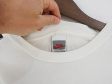 Load image into Gallery viewer, VINTAGE NIKE INTERNATIONAL GRAPHIC T SHIRT - L