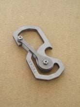 Load image into Gallery viewer, TRIAX TITANIUM CARABINER/ BOTTLE OPENER