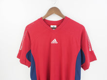 Load image into Gallery viewer, VINTAGE ADIDAS CENTRE LOGO T SHIRT - S