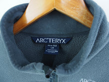 Load image into Gallery viewer, VINTAGE ARCTERYX MAVERICK AR POLAR FLEECE JACKET - L
