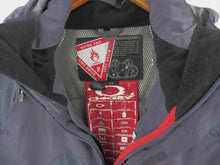 Load image into Gallery viewer, VINTAGE Y2K OAKLEY SOFTWEAR JACKET - S