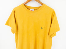 Load image into Gallery viewer, VINTAGE NIKE ESSENTIAL SWOOSH T SHIRT - M
