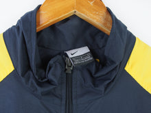 Load image into Gallery viewer, VINTAGE NIKE SPELLOUT WINDBREAKER - XL
