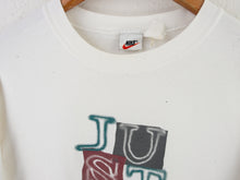 Load image into Gallery viewer, VINTAGE NIKE GRAPHIC T SHIRT - S/M