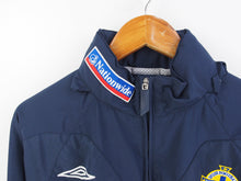 Load image into Gallery viewer, VINTAGE UMBRO IRELAND FOOTBALL WINDBREAKER - S/M