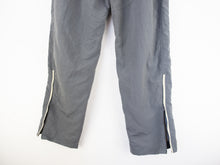 Load image into Gallery viewer, VINTAGE ADIDAS LINED TRACKPANTS - L