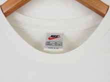 Load image into Gallery viewer, VINTAGE NIKE GRAPHIC T SHIRT - M