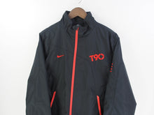 Load image into Gallery viewer, VINTAGE NIKE TOTAL 90 WINDBREAKER - L