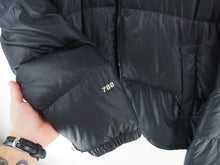 Load image into Gallery viewer, VINTAGE NORTH FACE 700 NUPTSE PUFFER JACKET - L