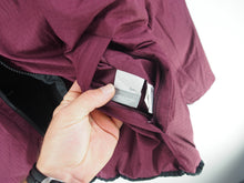 Load image into Gallery viewer, VINTAGE NIKE REVERSIBLE PUFFER JACKET - M/L