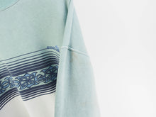 Load image into Gallery viewer, VINTAGE QUIKSILVER DETAILED CREWNECK - XL