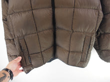 Load image into Gallery viewer, VINTAGE NIKE BIG SWOOSH PUFFER JACKET - XL
