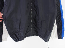 Load image into Gallery viewer, VINTAGE NIKE SPELLOUT WINDBREAKER - L/XL