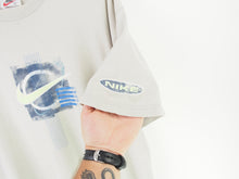 Load image into Gallery viewer, VINTAGE NIKE GRAPHIC T SHIRT - XL