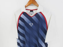 Load image into Gallery viewer, VINTAGE NIKE SOCCER ATHLETIC T SHIRT - M