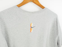 Load image into Gallery viewer, VINTAGE NIKE GRAPHIC T SHIRT - M/L