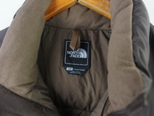 Load image into Gallery viewer, VINTAGE RARE BROWN NORTH FACE 700 PUFFER VEST - M/L
