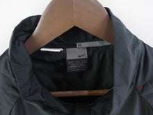 Load image into Gallery viewer, VINTAGE NIKE DETAILED WINDBREAKER - XL