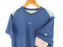 Load image into Gallery viewer, VINTAGE NIKE SHOX T ATHLETIC T SHIRT - L