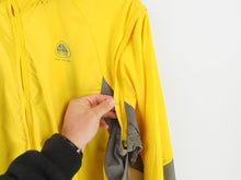 Load image into Gallery viewer, VINTAGE NIKE ACG 2 IN 1 JACKET VEST - L