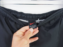 Load image into Gallery viewer, VINTAGE NIKE SPELLOUT SHORTS - M