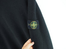 Load image into Gallery viewer, STONE ISLAND KNITTED SWEATER - XL