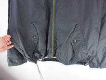 Load image into Gallery viewer, VINTAGE NIKE HOODED WINDBREAKER - XL