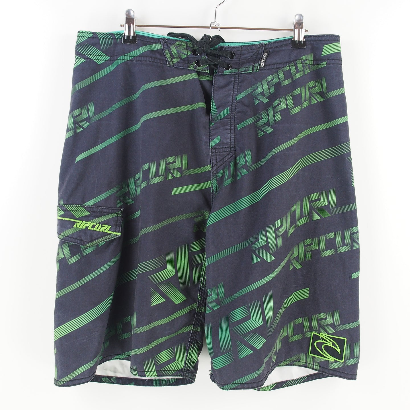VINTAGE Y2K RIPCURL BOARDIES - 32'