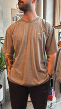 Load image into Gallery viewer, VINTAGE NIKE SWOOSH T SHIRT - XL
