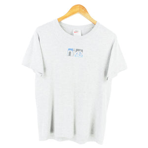 VINTAGE NIKE BASKETBALL GRAPHIC T SHIRT - WMNS M/L