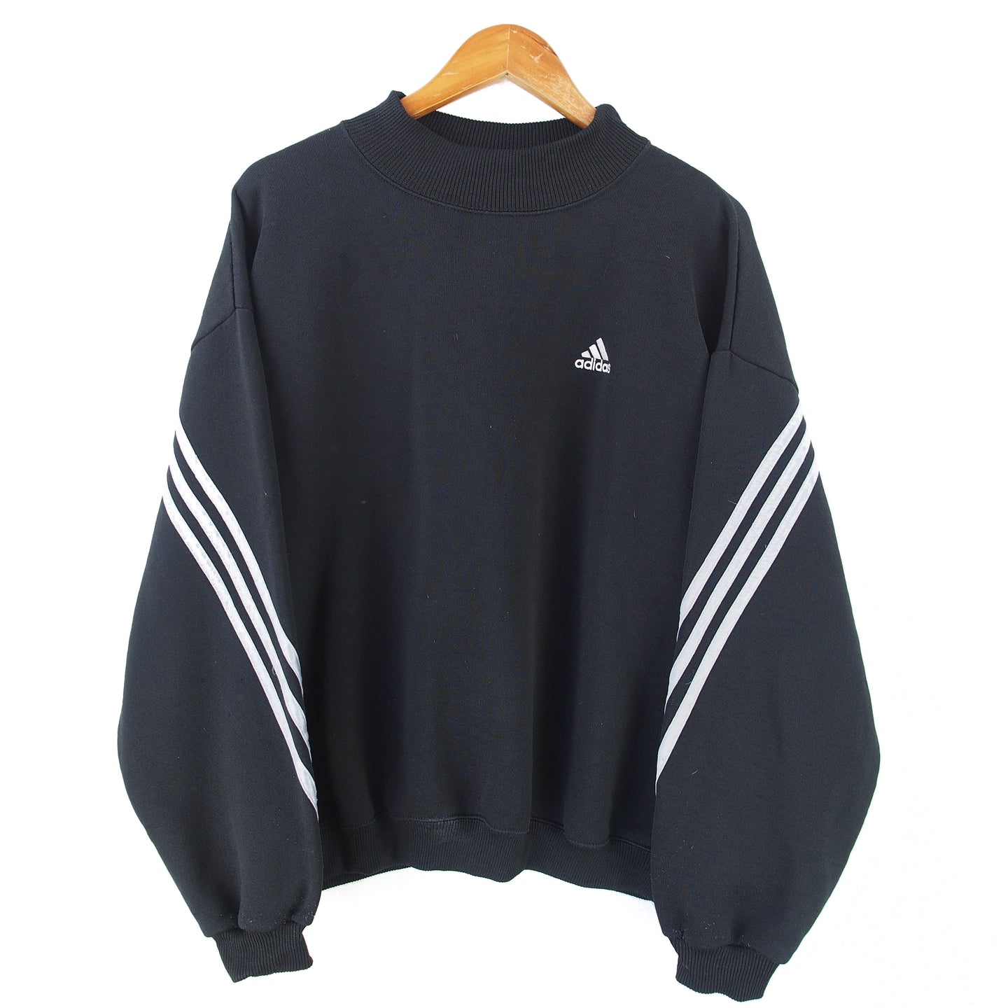 VINTAGE ADIDAS EMBROIDERED CREWNECK - M