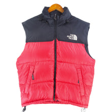 Load image into Gallery viewer, VINTAGE NORTH FACE NUPTSE PUFFER VEST - M

