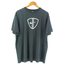 Load image into Gallery viewer, VINTAGE NIKE SOCCER T SHIRT - L
