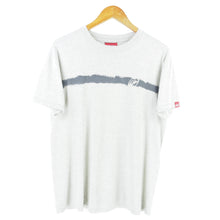 Load image into Gallery viewer, VINTAGE QUIKSILVER GRAPHIC T SHIRT - M
