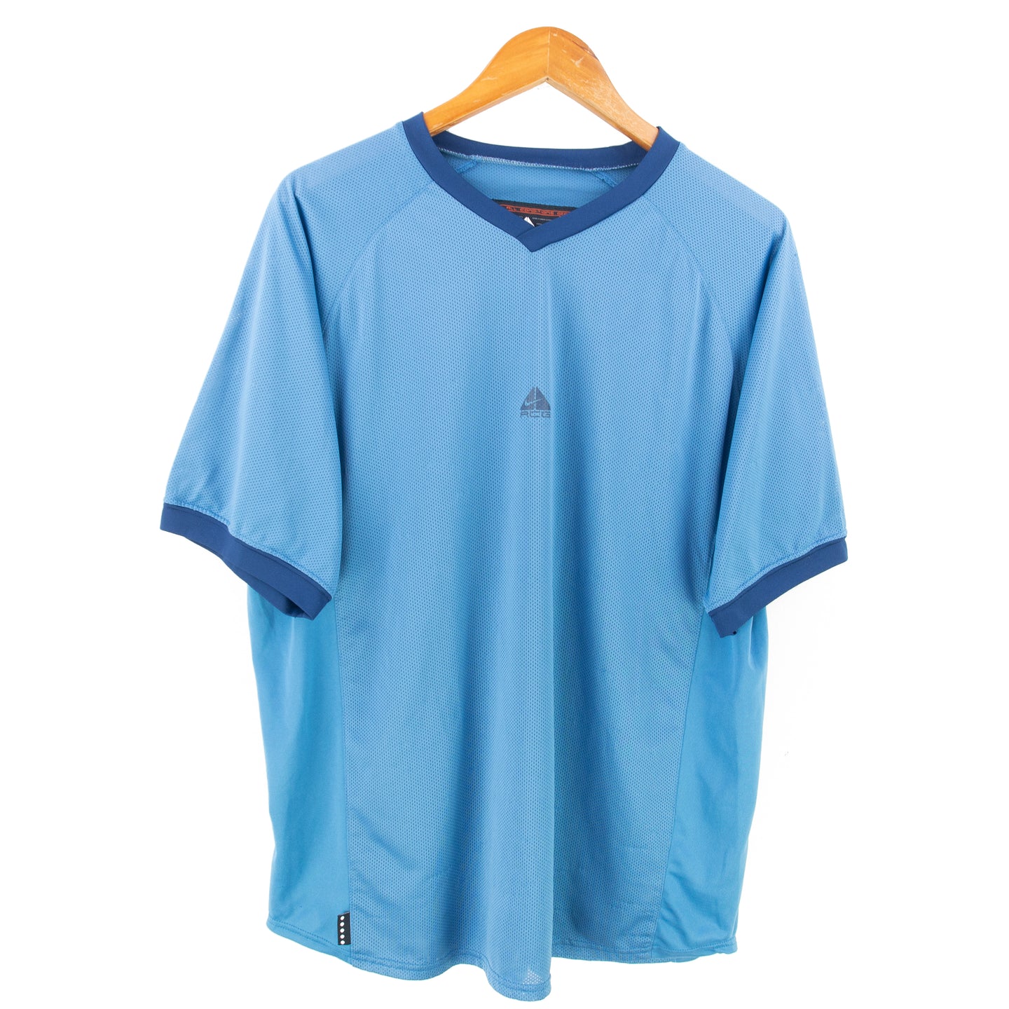 VINTAGE NIKE ACG ATHLETIC T SHIRT - L