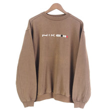 Load image into Gallery viewer, VINTAGE NIKE TECHNICAL CREWNECK - L/XL
