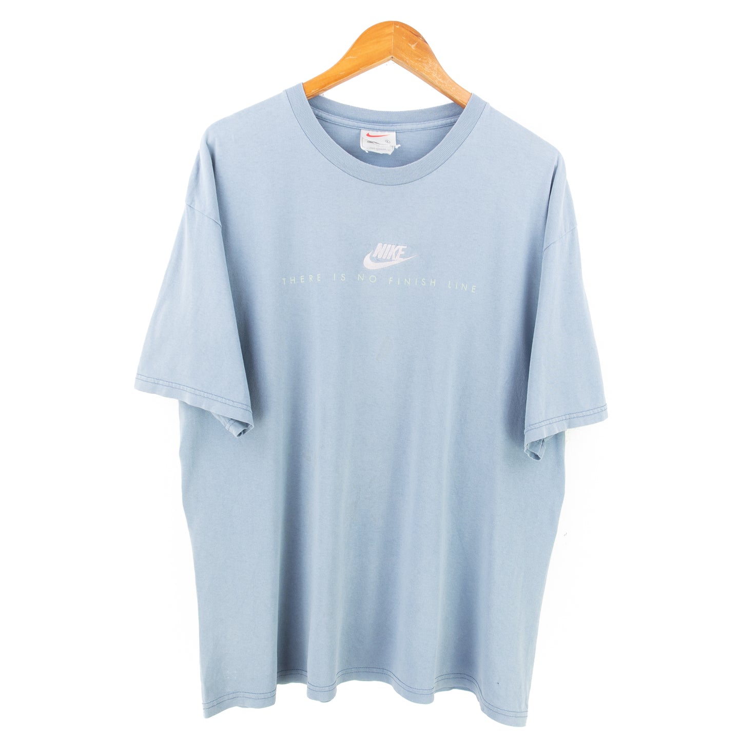 VINTAGE NIKE EMBROIDERED T SHIRT - L/XL